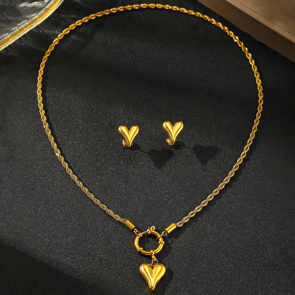Stainless Steel Necklace Superior Feeling Delicate Twist Chain Chic Heart Pendant Gorgeous Necklace For Women Jewelry Handmade