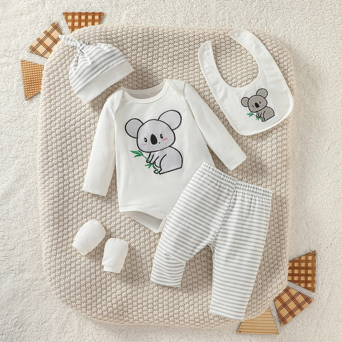 Baby Boy 4-Piece Elephant Set - Outfit with Hat, Gloves & Bib