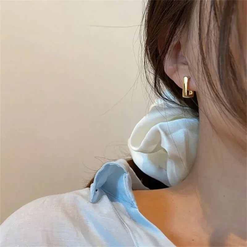 U-Shaped Geometric Earrings - Gold Irregular Trendy Jewelry