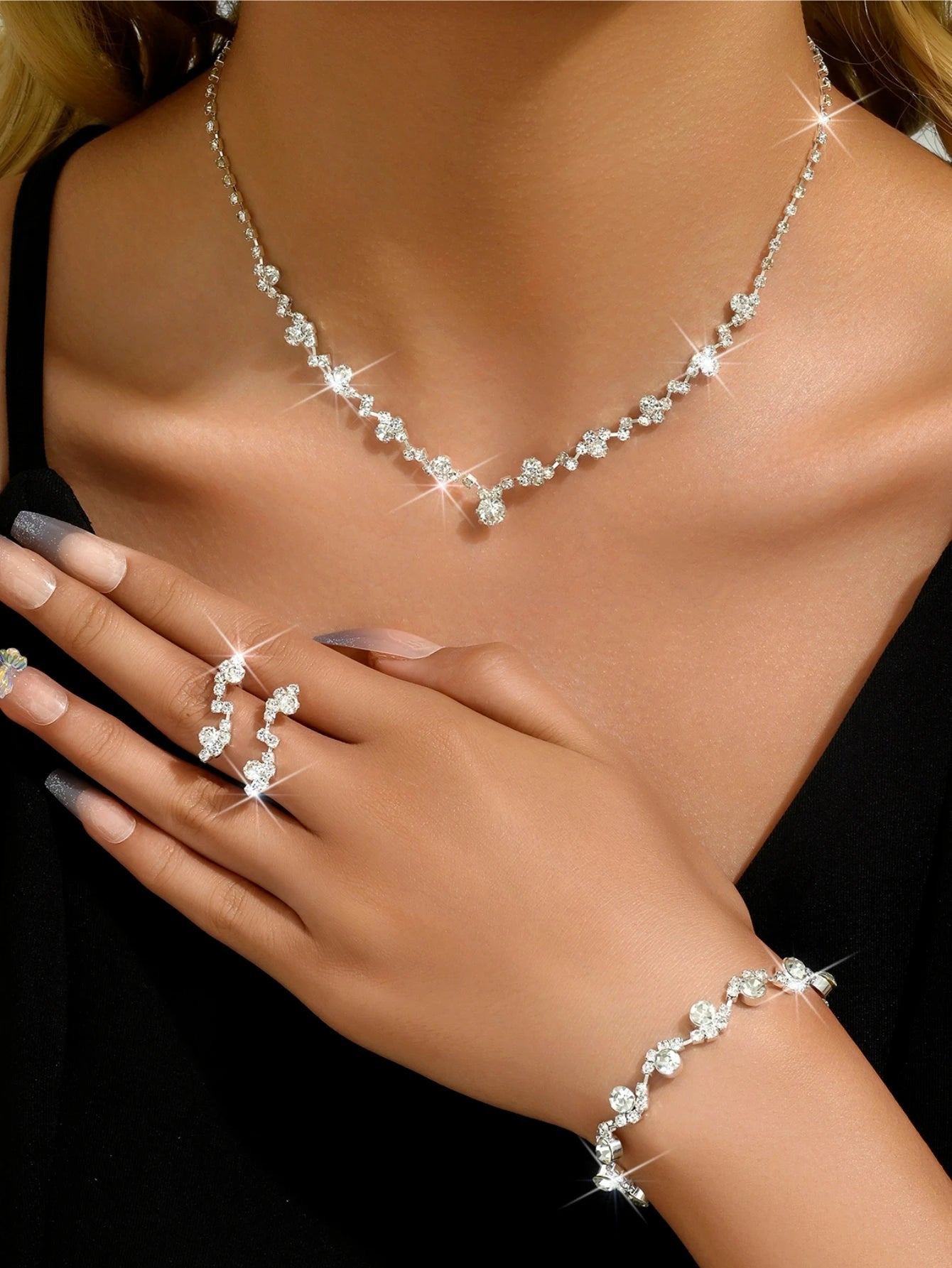 4-Piece Flower Jewelry Set - Necklace Earrings Bracelet Wedding Party