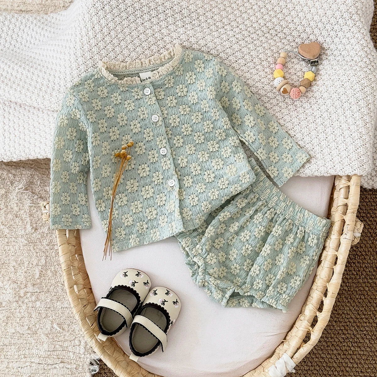 Summer Hot European Style Style Floral Embroidery Baby Onesie Set Breathable Long Sleeve Top + Shorts Baby 2Pcs Set