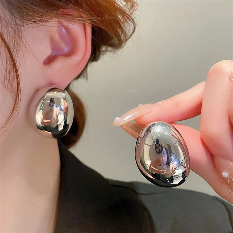 Hollow Oval Stud Earrings - Exquisite Metal Smooth OL Style