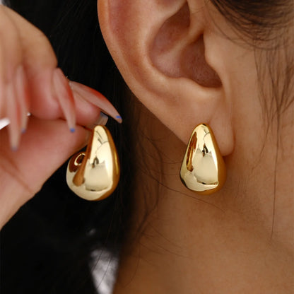 Vintage Teardrop Stud Earrings - Elegant Lightweight Set