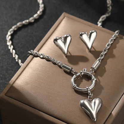 Stainless Steel Necklace Superior Feeling Delicate Twist Chain Chic Heart Pendant Gorgeous Necklace For Women Jewelry Handmade